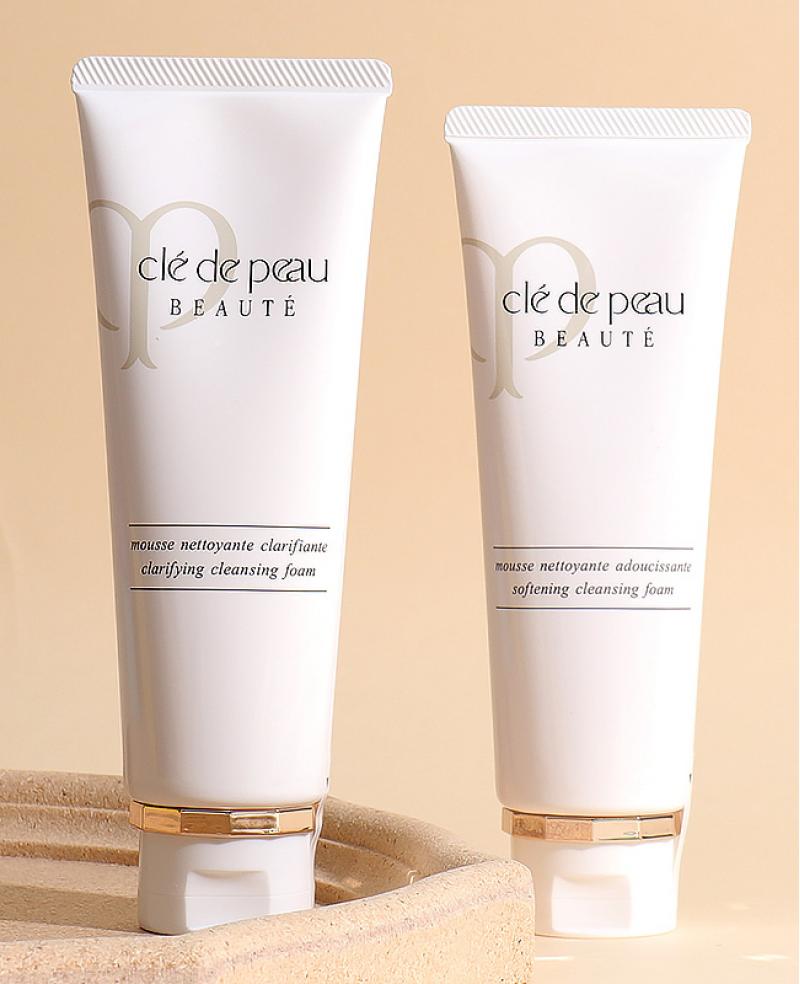 Cle De Peau Beaute Softening Cleansing Foam